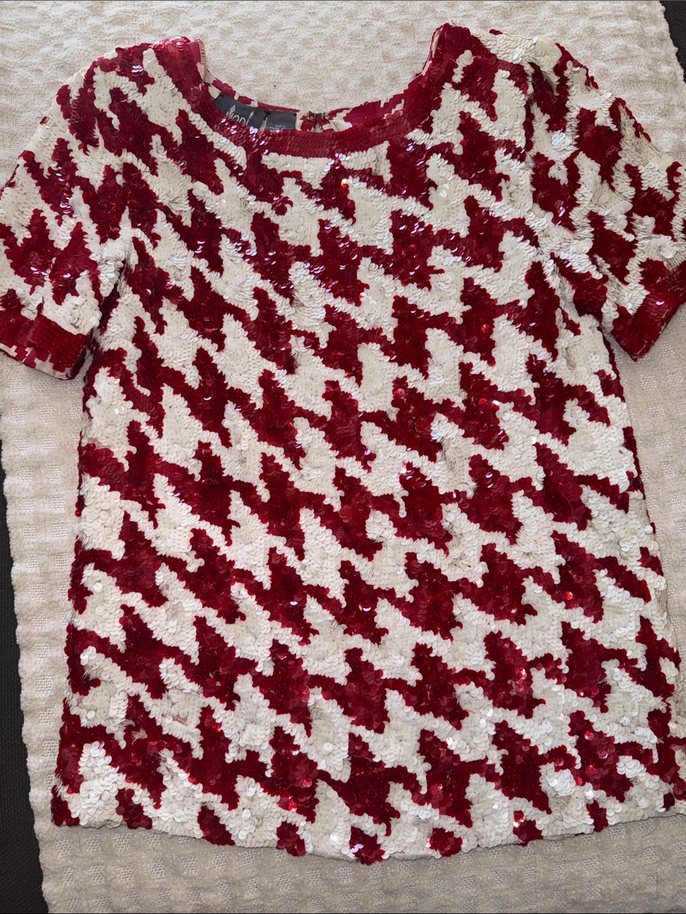 MODI Red & Cream Sequin Houndstooth Short Sleeve Tee - women
